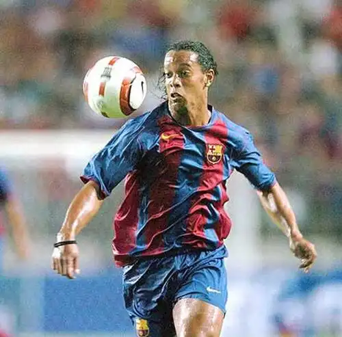 [天下足球]利物浦逆转布莱顿 登顶积分榜.