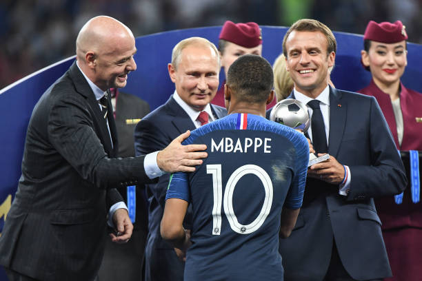 更以他的职 更以他的职