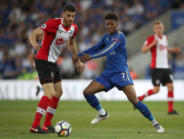 回合中占据 回合中占据